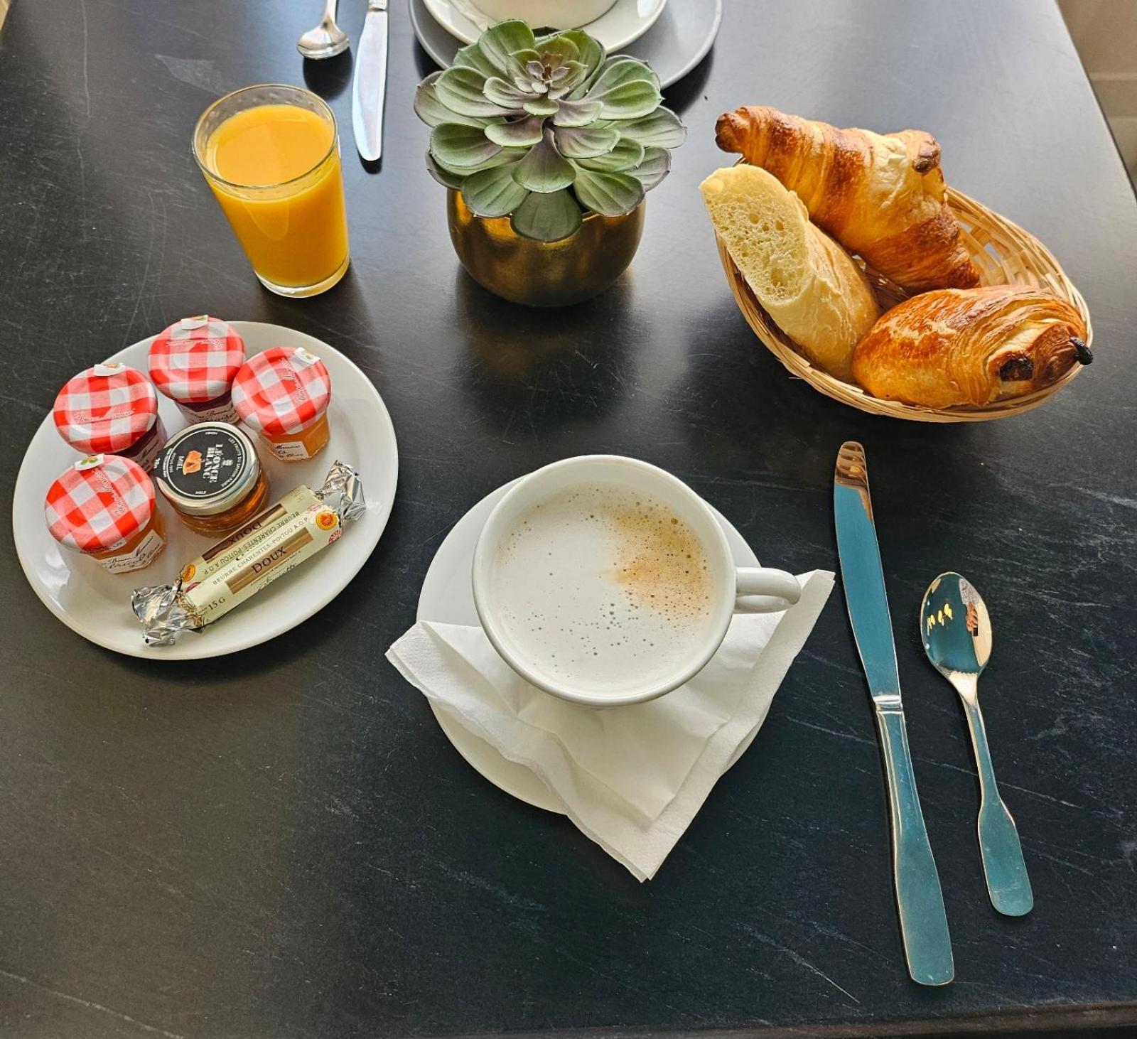 La Caravelle Hotel Aix-en-Provence Kültér fotó